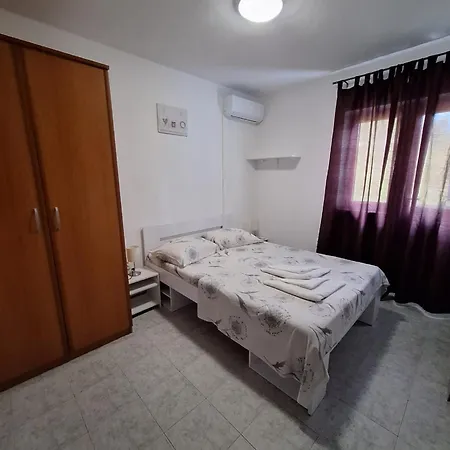 Apartments Dalmatin Zuljana Exterior photo